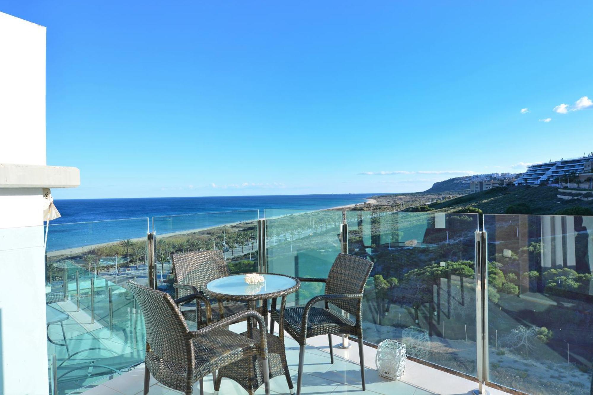 Beachfront Luxury Apartments By Nras Arenales del Sol Zimmer foto